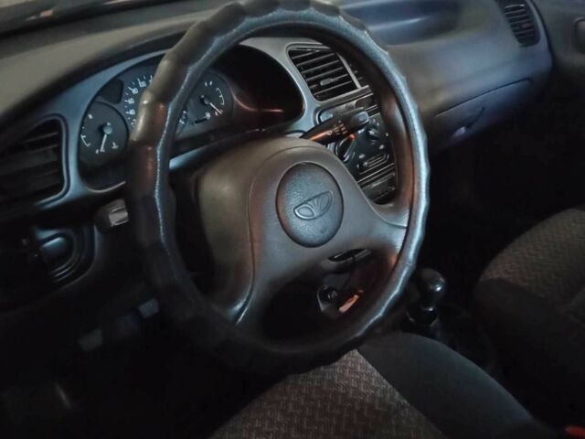 Зеленый Дэу Сенс, объемом двигателя 1.3 л и пробегом 160 тыс. км за 2900 $, фото 3 на Automoto.ua