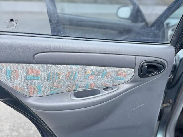 Зеленый Дэу Сенс, объемом двигателя 1.6 л и пробегом 280 тыс. км за 2499 $, фото 11 на Automoto.ua