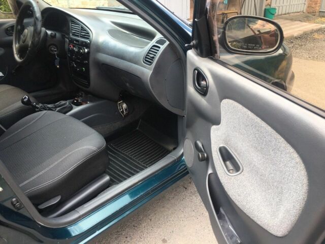 Зелений Деу Сенс, об'ємом двигуна 1.3 л та пробігом 144 тис. км за 2400 $, фото 5 на Automoto.ua