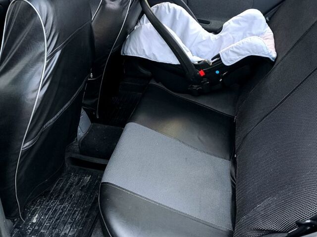 Зелений Деу Сенс, об'ємом двигуна 1.3 л та пробігом 380 тис. км за 1700 $, фото 9 на Automoto.ua