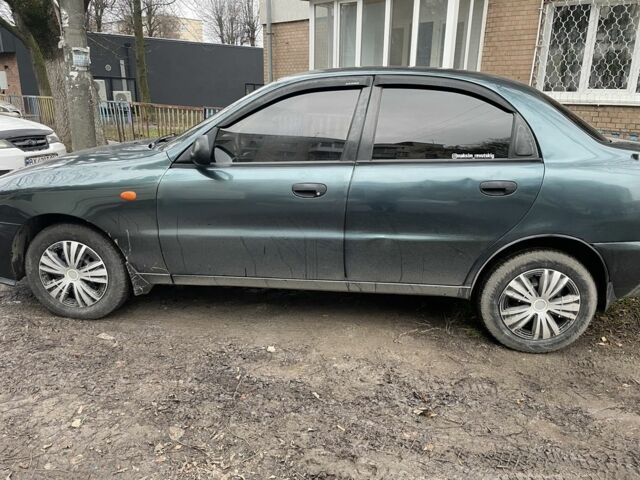 Зеленый Дэу Сенс, объемом двигателя 1.5 л и пробегом 213 тыс. км за 2300 $, фото 1 на Automoto.ua