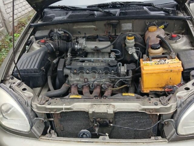 Зелений Деу Сенс, об'ємом двигуна 1.5 л та пробігом 235 тис. км за 1950 $, фото 2 на Automoto.ua