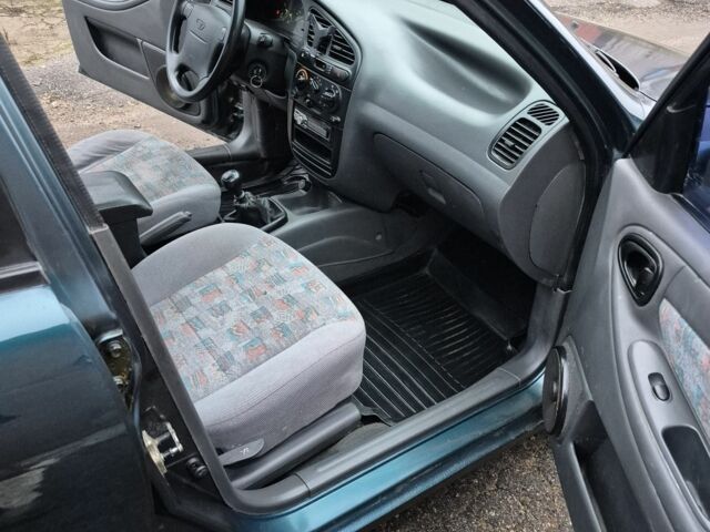 Зеленый Дэу Сенс, объемом двигателя 1.5 л и пробегом 220 тыс. км за 2400 $, фото 5 на Automoto.ua