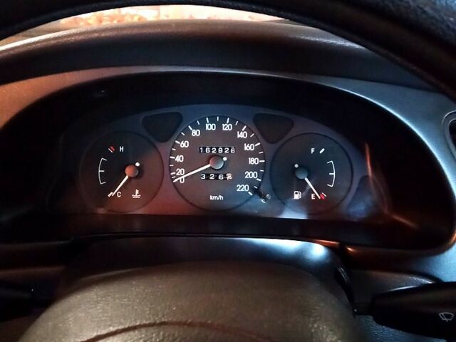 Деу Сенс 2005 у Кам'янське (Дніпродзержинськ) на Automoto.ua Зелений Деу Сенс, об'ємом двигуна 1.3 л та пробігом 160 тис. км за 2900 $, фото 7 на Automoto.ua