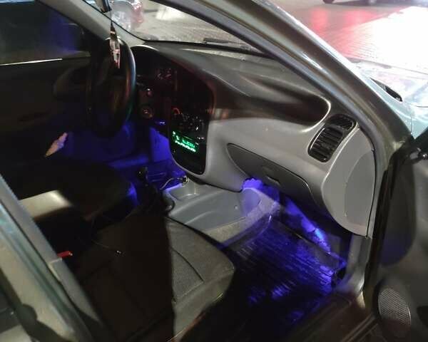 Зеленый Дэу Сенс, объемом двигателя 1.3 л и пробегом 202 тыс. км за 2300 $, фото 2 на Automoto.ua