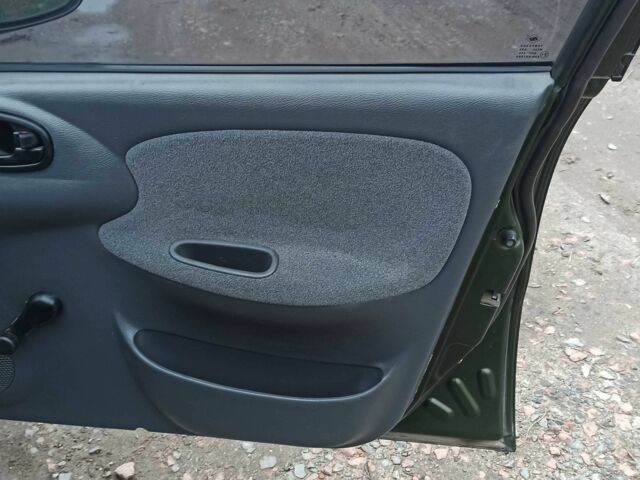 Зеленый Дэу Сенс, объемом двигателя 1.5 л и пробегом 172 тыс. км за 2900 $, фото 5 на Automoto.ua