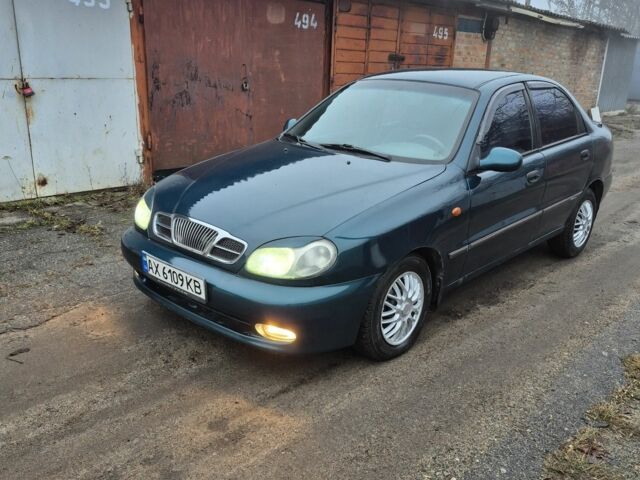 Зеленый Дэу Сенс, объемом двигателя 1.5 л и пробегом 220 тыс. км за 2400 $, фото 1 на Automoto.ua