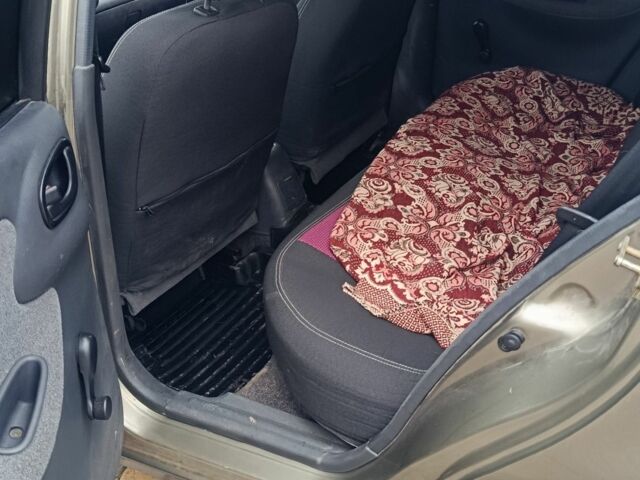 Зелений Деу Сенс, об'ємом двигуна 1.6 л та пробігом 212 тис. км за 2300 $, фото 13 на Automoto.ua