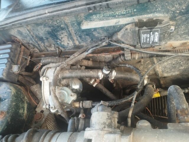 Зелений Деу Сенс, об'ємом двигуна 1.5 л та пробігом 180 тис. км за 1200 $, фото 6 на Automoto.ua