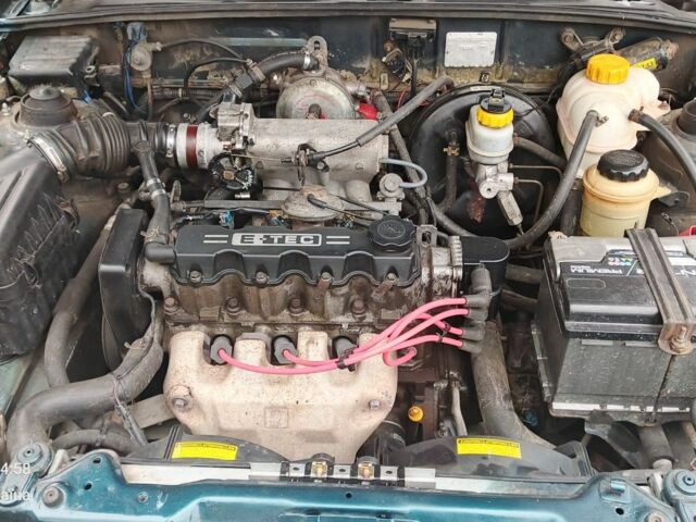 Зелений Деу Сенс, об'ємом двигуна 1.5 л та пробігом 223 тис. км за 2200 $, фото 9 на Automoto.ua