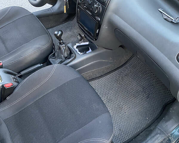 Зеленый Дэу Сенс, объемом двигателя 1.3 л и пробегом 188 тыс. км за 2000 $, фото 9 на Automoto.ua