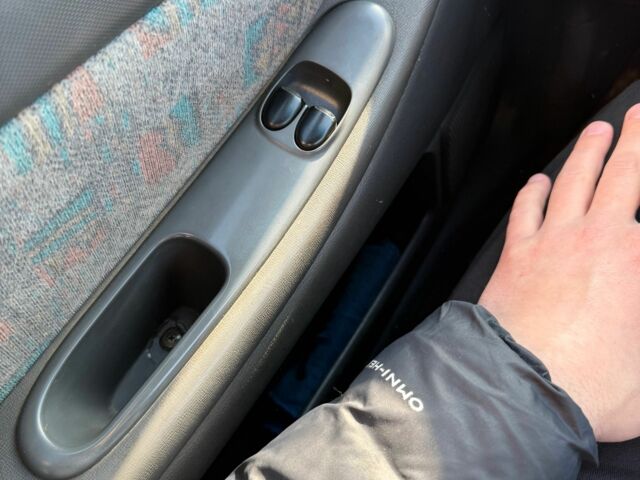 Зелений Деу Сенс, об'ємом двигуна 1.5 л та пробігом 400 тис. км за 1300 $, фото 13 на Automoto.ua