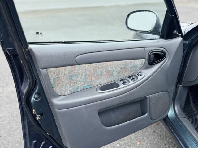 Зеленый Дэу Сенс, объемом двигателя 1.6 л и пробегом 280 тыс. км за 2499 $, фото 9 на Automoto.ua