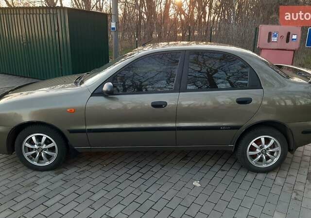 Зеленый Дэу Сенс, объемом двигателя 1.3 л и пробегом 242 тыс. км за 1999 $, фото 7 на Automoto.ua
