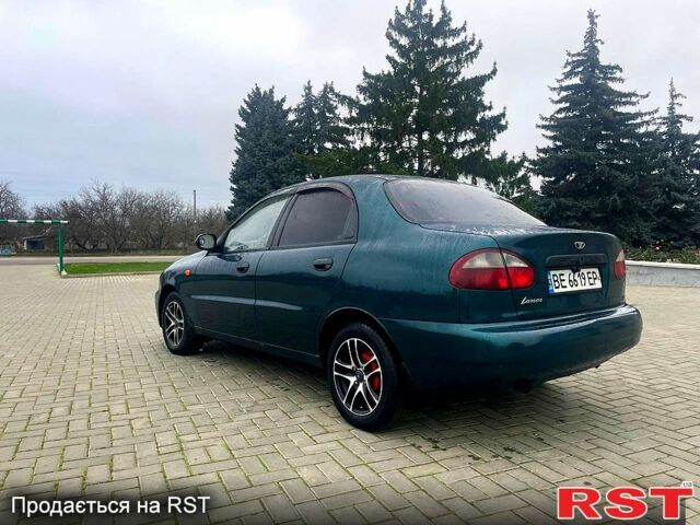 Зеленый Дэу Сенс, объемом двигателя 1.3 л и пробегом 180 тыс. км за 1900 $, фото 3 на Automoto.ua