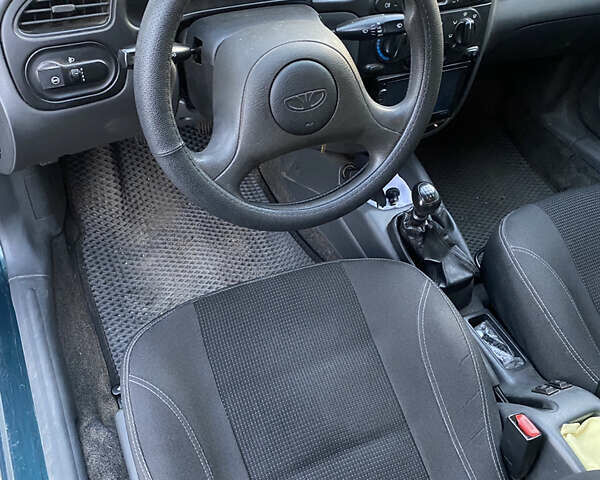 Зеленый Дэу Сенс, объемом двигателя 1.3 л и пробегом 188 тыс. км за 2000 $, фото 7 на Automoto.ua