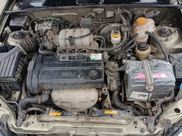 Зелений Деу Сенс, об'ємом двигуна 1.6 л та пробігом 212 тис. км за 2300 $, фото 9 на Automoto.ua