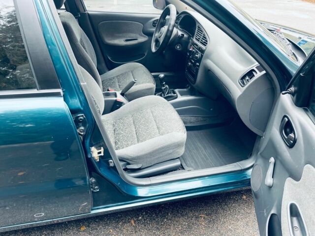 Зелений Деу Сенс, об'ємом двигуна 1.3 л та пробігом 120 тис. км за 1650 $, фото 8 на Automoto.ua