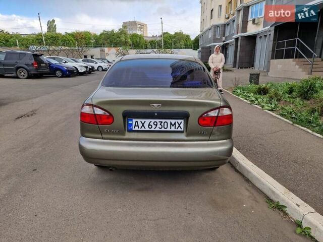 Зелений Деу Сенс, об'ємом двигуна 1.3 л та пробігом 140 тис. км за 2000 $, фото 4 на Automoto.ua