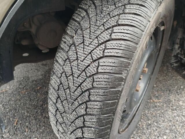 Зеленый Дэу Сенс, объемом двигателя 0 л и пробегом 105 тыс. км за 2600 $, фото 8 на Automoto.ua