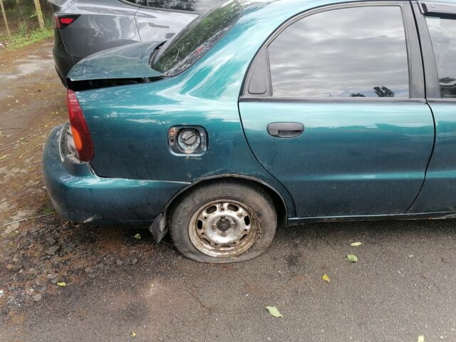 Зеленый Дэу Сенс, объемом двигателя 1.5 л и пробегом 240 тыс. км за 550 $, фото 4 на Automoto.ua