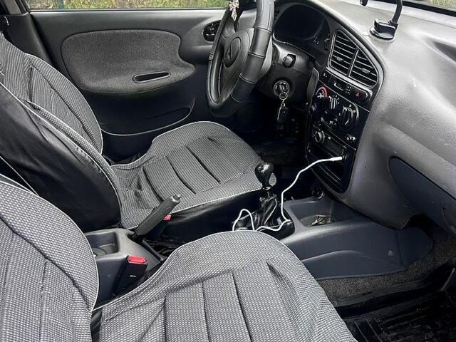 Зеленый Дэу Сенс, объемом двигателя 1.3 л и пробегом 120 тыс. км за 1650 $, фото 1 на Automoto.ua