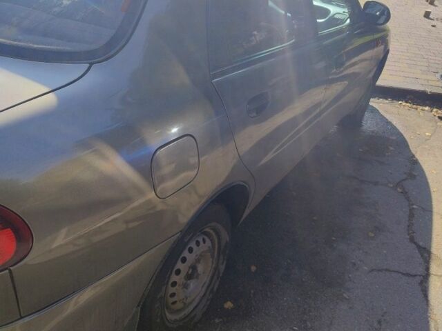 Деу Сенс 2005 у Лубнах на Automoto.ua Зелений Деу Сенс, об'ємом двигуна 1.5 л та пробігом 193 тис. км за 2200 $, фото 3 на Automoto.ua