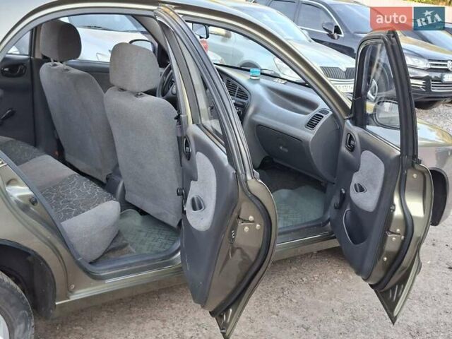 Зеленый Дэу Сенс, объемом двигателя 0 л и пробегом 159 тыс. км за 2350 $, фото 3 на Automoto.ua