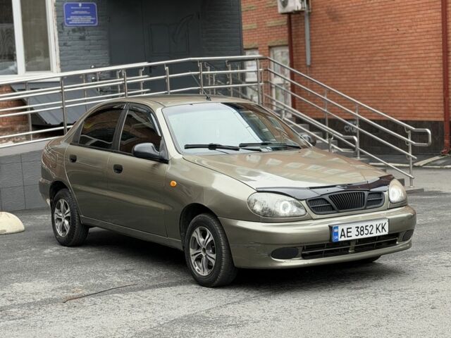 Зеленый Дэу Сенс, объемом двигателя 1.3 л и пробегом 250 тыс. км за 1700 $, фото 2 на Automoto.ua