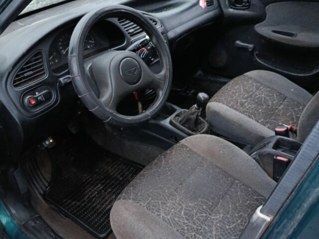 Зелений Деу Сенс, об'ємом двигуна 1.5 л та пробігом 300 тис. км за 1424 $, фото 5 на Automoto.ua