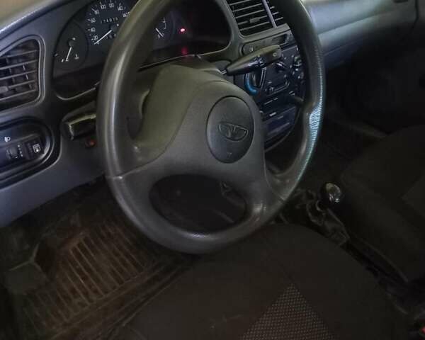 Зеленый Дэу Сенс, объемом двигателя 1.3 л и пробегом 174 тыс. км за 2000 $, фото 4 на Automoto.ua