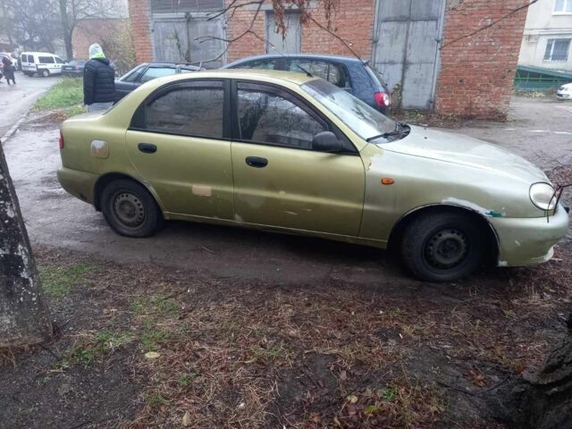 Зеленый Дэу Сенс, объемом двигателя 1.3 л и пробегом 240 тыс. км за 700 $, фото 6 на Automoto.ua