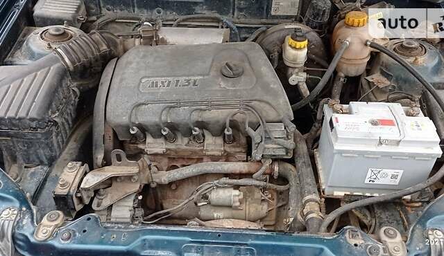 Зеленый Дэу Сенс, объемом двигателя 1.3 л и пробегом 210 тыс. км за 1250 $, фото 8 на Automoto.ua