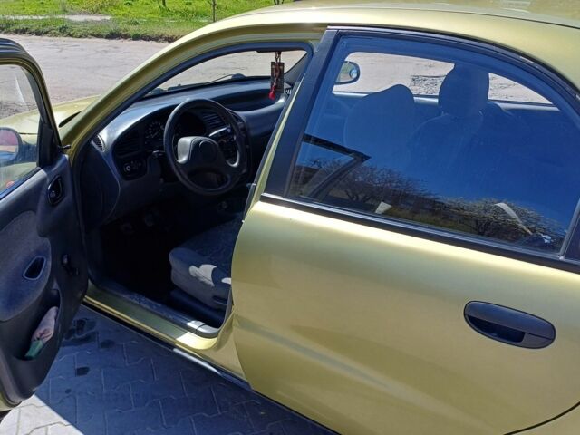 Зелений Деу Сенс, об'ємом двигуна 1.3 л та пробігом 150 тис. км за 1800 $, фото 1 на Automoto.ua