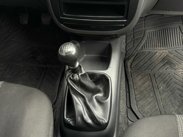 Зелений Деу Сенс, об'ємом двигуна 1.6 л та пробігом 180 тис. км за 2300 $, фото 18 на Automoto.ua