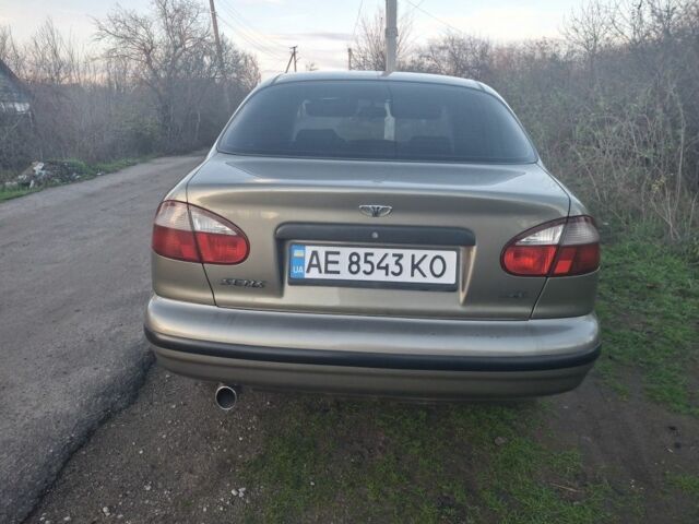 Зеленый Дэу Сенс, объемом двигателя 1.3 л и пробегом 213 тыс. км за 2600 $, фото 1 на Automoto.ua