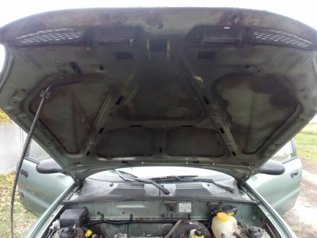 Зеленый Дэу Сенс, объемом двигателя 1.5 л и пробегом 126 тыс. км за 950 $, фото 7 на Automoto.ua