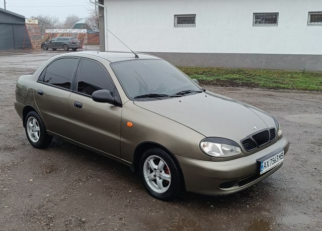 Зеленый Дэу Сенс, объемом двигателя 1.5 л и пробегом 278 тыс. км за 2600 $, фото 2 на Automoto.ua