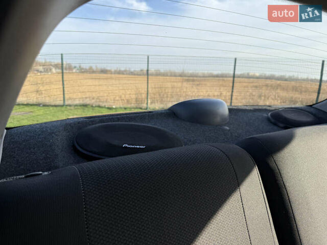 Зелений Деу Сенс, об'ємом двигуна 1.3 л та пробігом 164 тис. км за 1950 $, фото 5 на Automoto.ua