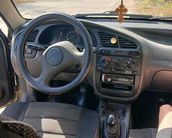 Зеленый Дэу Сенс, объемом двигателя 1.3 л и пробегом 222 тыс. км за 1550 $, фото 2 на Automoto.ua