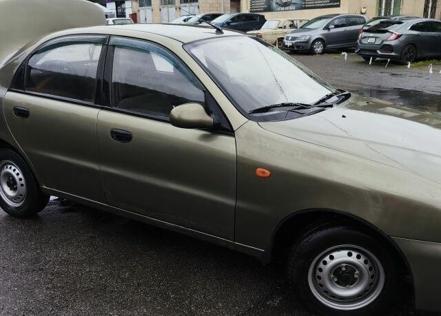 Зелений Деу Сенс, об'ємом двигуна 1.3 л та пробігом 200 тис. км за 1450 $, фото 6 на Automoto.ua