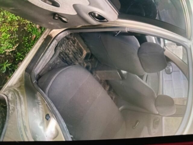 Зеленый Дэу Сенс, объемом двигателя 1.3 л и пробегом 180 тыс. км за 2000 $, фото 5 на Automoto.ua