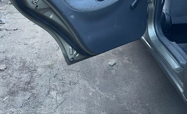 Зелений Деу Сенс, об'ємом двигуна 1.5 л та пробігом 214 тис. км за 2800 $, фото 13 на Automoto.ua