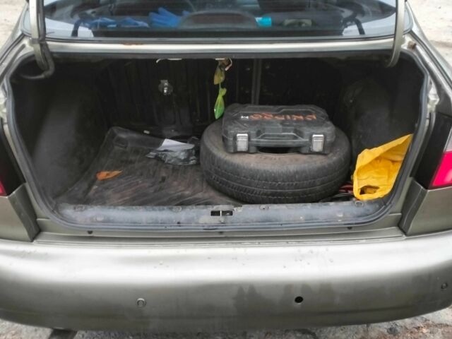 Зеленый Дэу Сенс, объемом двигателя 1.5 л и пробегом 221 тыс. км за 1831 $, фото 3 на Automoto.ua