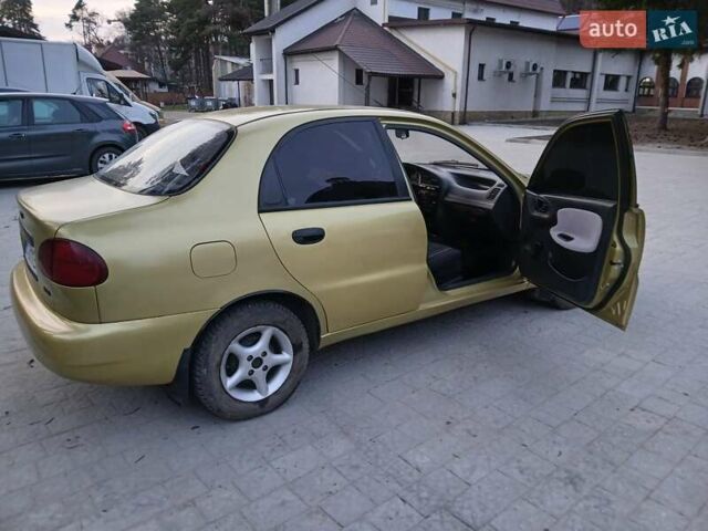 Зеленый Дэу Сенс, объемом двигателя 1.3 л и пробегом 185 тыс. км за 1470 $, фото 1 на Automoto.ua