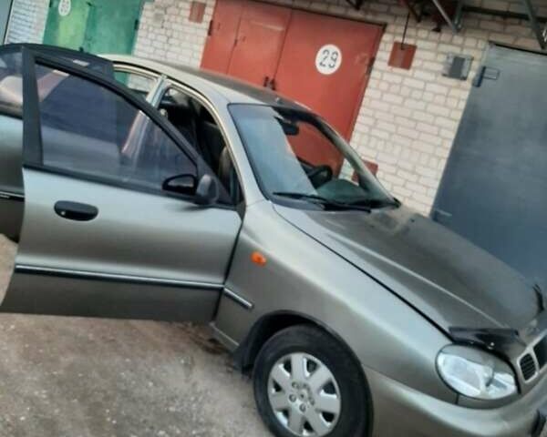 Зеленый Дэу Сенс, объемом двигателя 1.3 л и пробегом 327 тыс. км за 1700 $, фото 2 на Automoto.ua