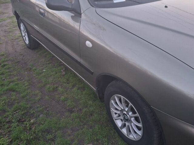 Зеленый Дэу Сенс, объемом двигателя 1.3 л и пробегом 213 тыс. км за 2600 $, фото 5 на Automoto.ua