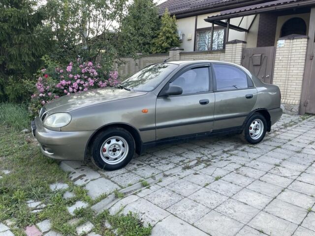 Зеленый Дэу Сенс, объемом двигателя 1.5 л и пробегом 204 тыс. км за 1650 $, фото 1 на Automoto.ua