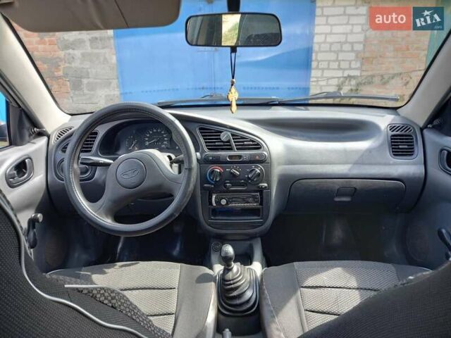 Зеленый Дэу Сенс, объемом двигателя 1.3 л и пробегом 209 тыс. км за 1900 $, фото 2 на Automoto.ua
