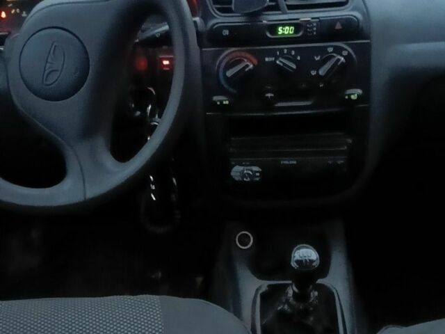 Зеленый Дэу Сенс, объемом двигателя 1.5 л и пробегом 286 тыс. км за 1600 $, фото 4 на Automoto.ua